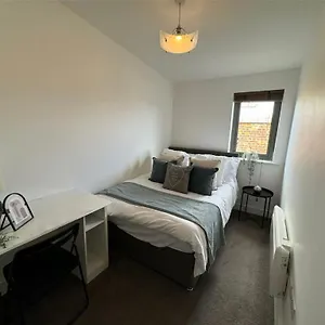 Central Ocean Village W Parking 6beds Apartment